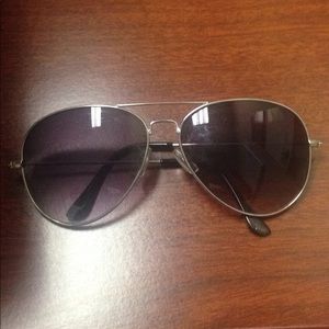 H&M aviator sunglasses 😎